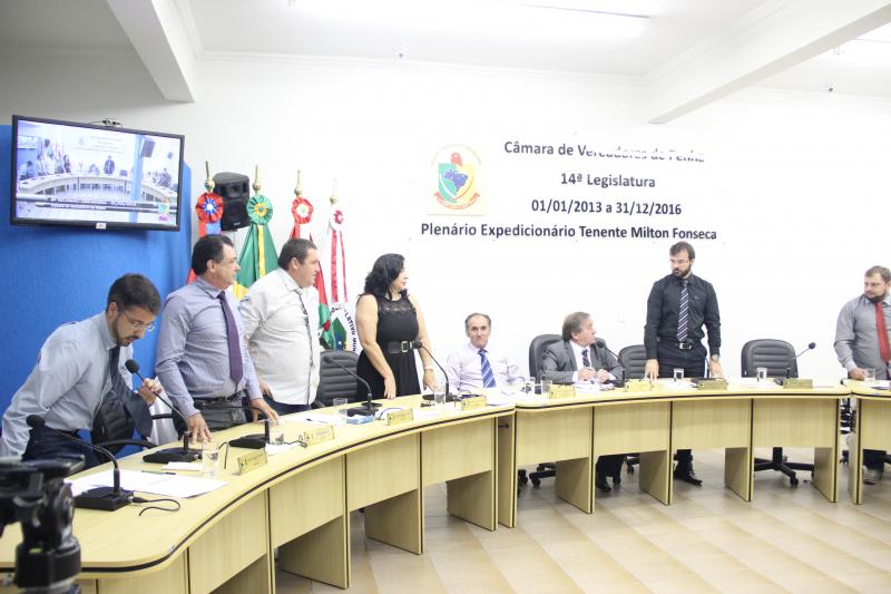 8ª Reunião Ordinária - Câmara rejeita moção de congratulações para secretário 8ª Reunião Ordinária - Câmara rejeita moção de congratulações para secretário