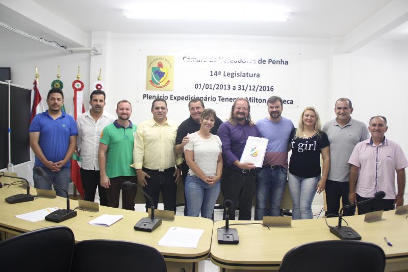 Vereadores eleitos fazem primeira reunião com servidores da casa Vereadores eleitos fazem primeira reunião com servidores da casa