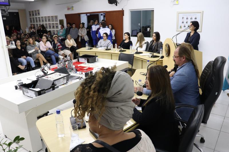 2º Fórum da Mulher Empreendedora conta com mais de 150 participantes 2º Fórum da Mulher Empreendedora conta com mais de 150 participantes