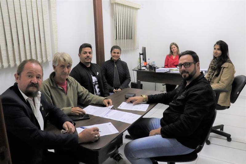 Reunião acerta encaminhamentos sobre contrato com a Águas de Penha Reunião acerta encaminhamentos sobre contrato com a Águas de Penha