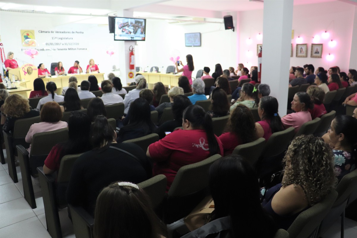 Encontro de Mulheres reúne especialistas em saúde e relatos de luta contra o câncer Encontro de Mulheres reúne especialistas em saúde e relatos de luta contra o câncer