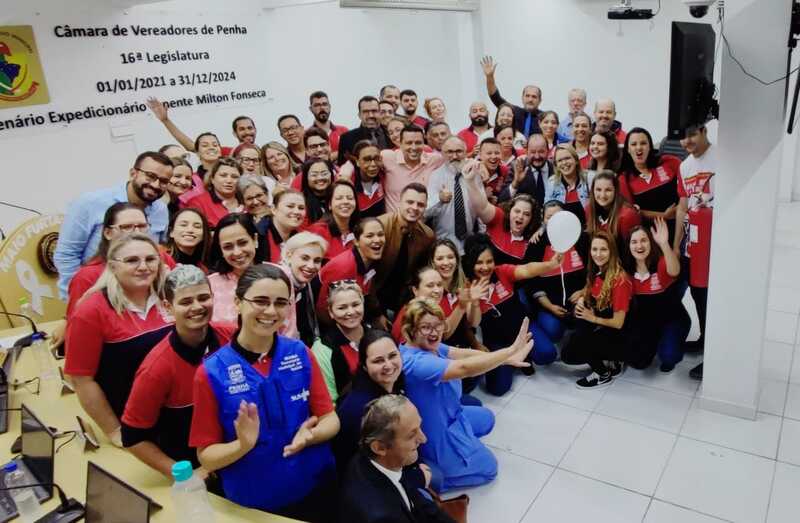 Piso da enfermagem é aprovado pelo Legislativo Penhense Piso da enfermagem é aprovado pelo Legislativo Penhense
