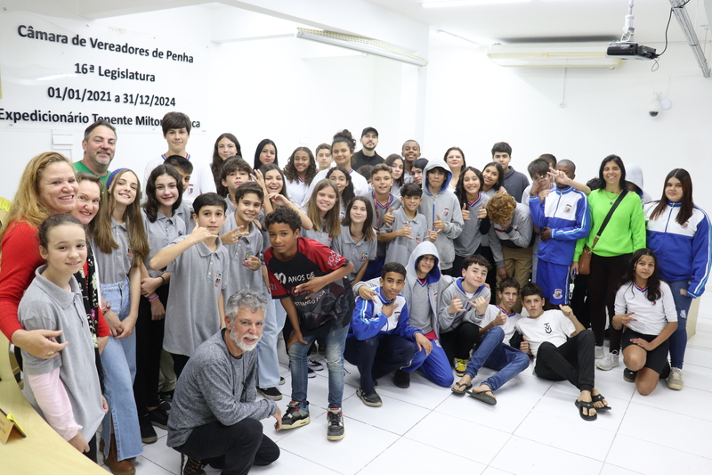 Câmara Mirim realiza evento para discutir bullying no ambiente escolar Câmara Mirim realiza evento para discutir bullying no ambiente escolar