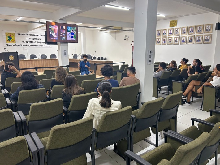 Filme “Cores da Penha” é exibido no Legislativo Municipal Filme “Cores da Penha” é exibido no Legislativo Municipal