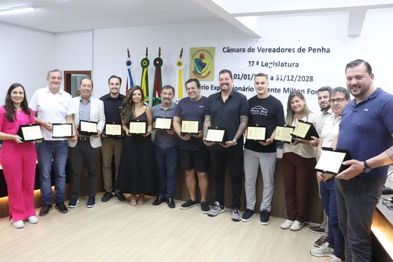 Empresários de Penha recebem homenagem do Legislativo Penhense