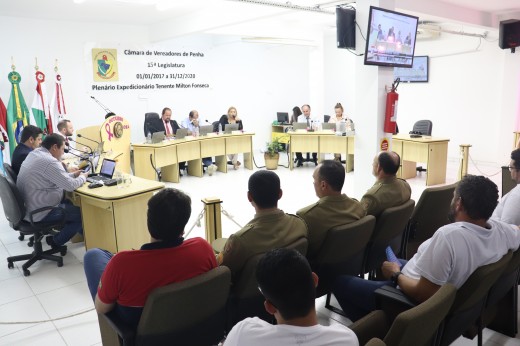 Legislativo autoriza leilão de imóveis do município