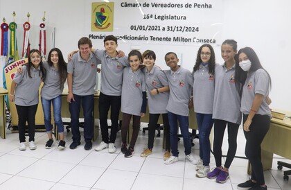 Vereadores mirins participam do último encontro de formação do semestre