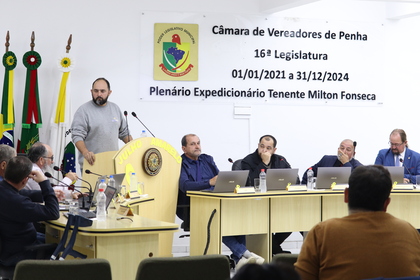 Câmara de Penha recebe representantes de provedora de internet e telefonia