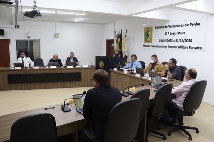 Vereadores aprovam reajuste de servidores e professores de Penha