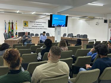 Cineclube da Câmara de Penha reúne público e cineastas locais
