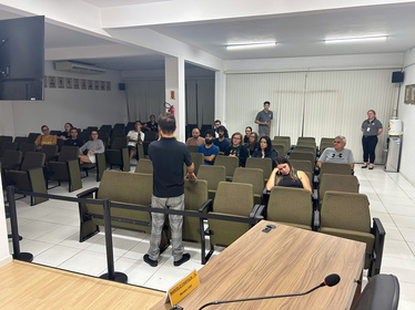 Cineclube Escola Legislativa Popular
